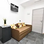 Crisvan Aparthotel