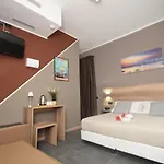Crisvan Hotel apartamentowy 3*