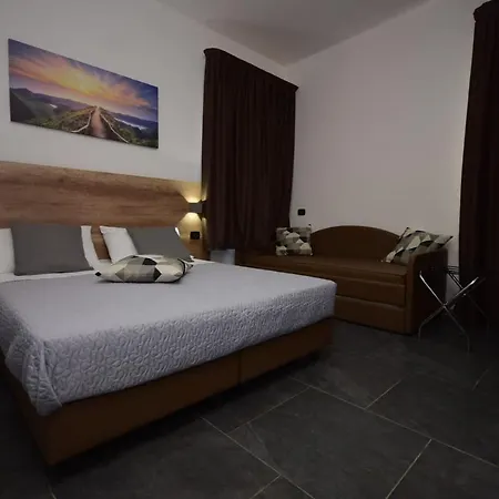 מלון דירות Crisvan