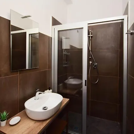 Crisvan רימיני