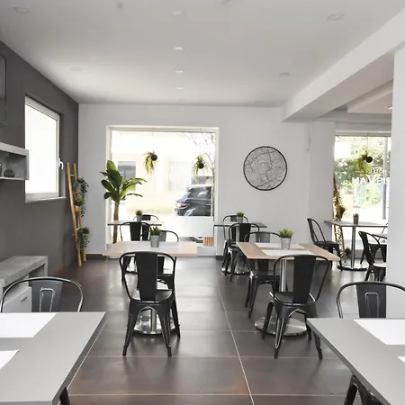 Hotel Apartments Crisvan 3* Rimini