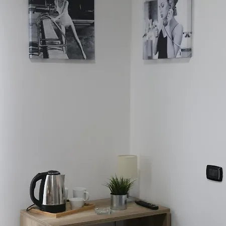 Hotel Apartments Crisvan 3*