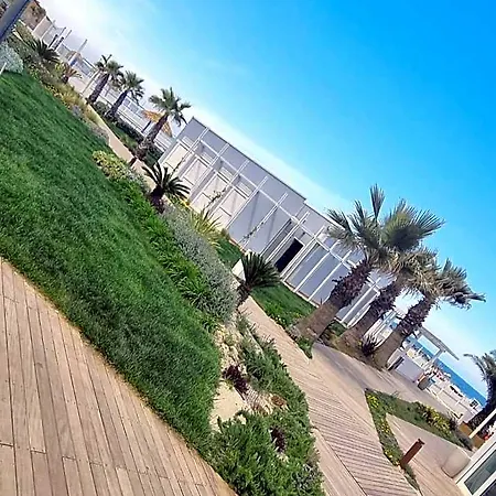 Crisvan 3* ريميني
