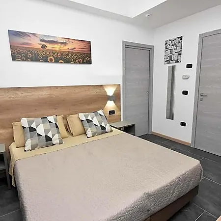 شقة فندقية Crisvan 3*