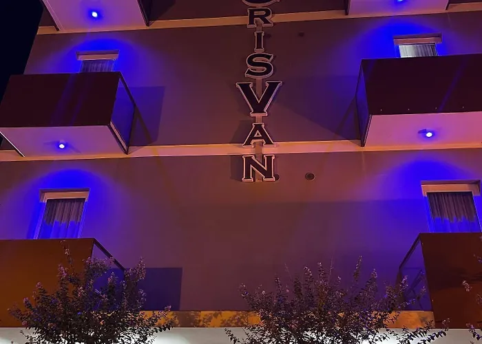 Apartmanhotel Crisvan 3*