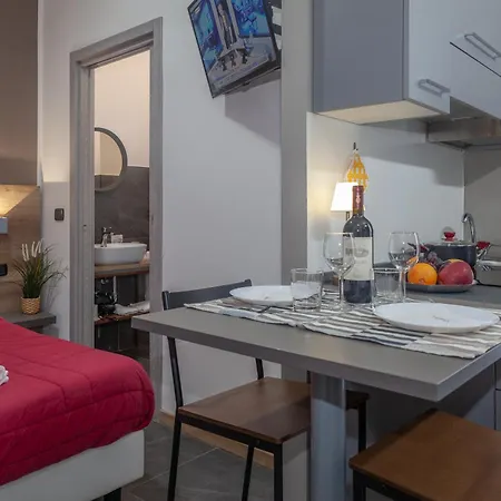 Aparthotel Crisvan 3*