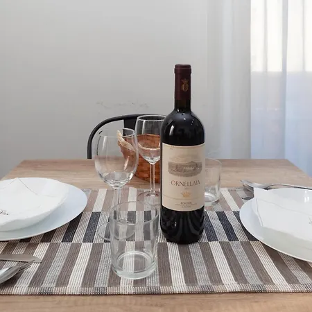 Crisvan Aparthotel 3*